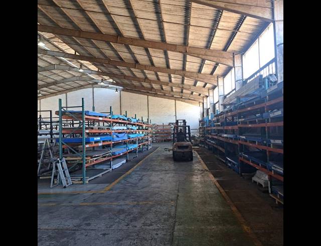 INDUSTRIAL PROPERTY TO RENT IN DEAL PARTY